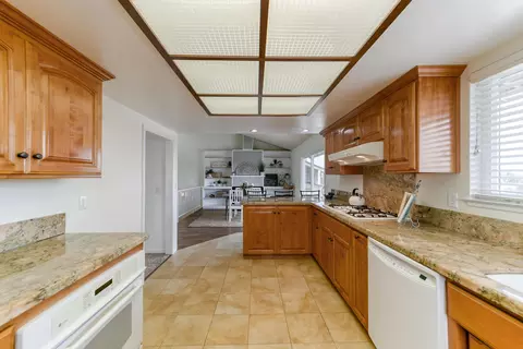 4300 Emily Way, Redding, CA 96001 photo 45