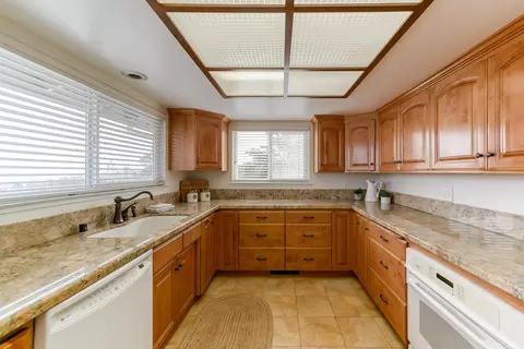 4300 Emily Way, Redding, CA 96001 photo 43