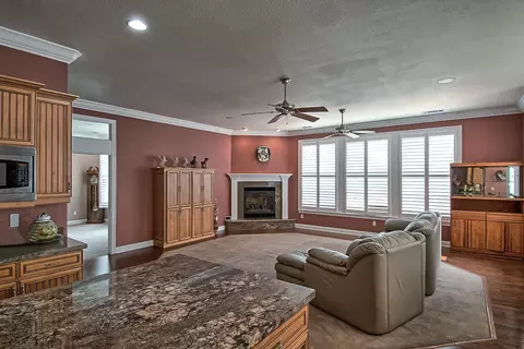 20840 Bernard Way, Redding, CA 96003 photo 9