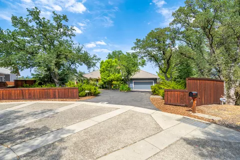 4203 Frances Dr, Redding, CA 96001 photo 31
