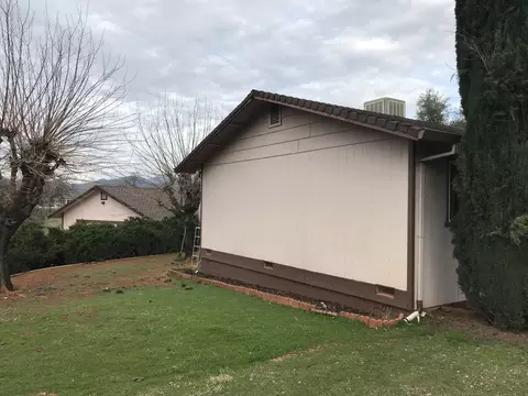 20208 Lago St, Redding, CA 96003 photo 3