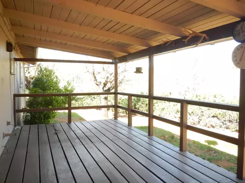 20208 Lago St, Redding, CA 96003 photo 9