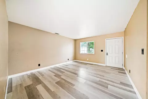 1135 Aloha St, Red Bluff, CA 96080 photo 3