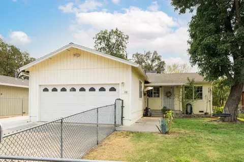 1135 Aloha St, Red Bluff, CA 96080 photo 1