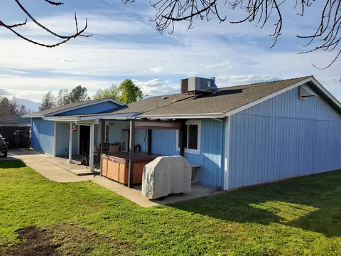 1259 Bradley Dr, Redding, CA 96003 photo 5