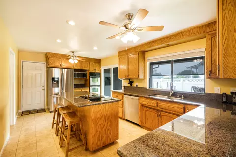 16220 Plateau Cir, Redding, CA 96001 photo 9