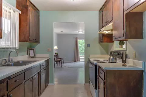 2730 Reservoir Ln, Redding, CA 96002 photo 6