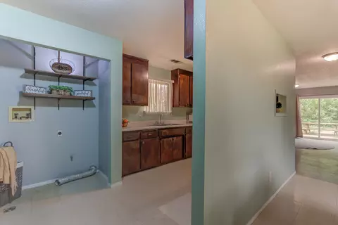 2730 Reservoir Ln, Redding, CA 96002 photo 7