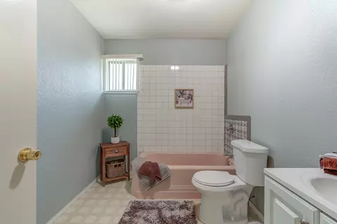 2730 Reservoir Ln, Redding, CA 96002 photo 13