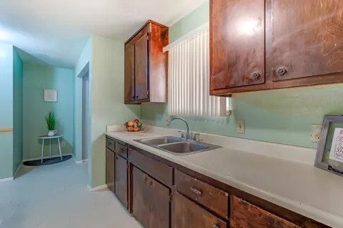2730 Reservoir Ln, Redding, CA 96002 photo 5