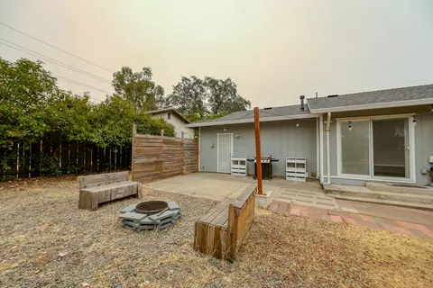 2958 Wilson Ave, Redding, CA 96002 photo 22