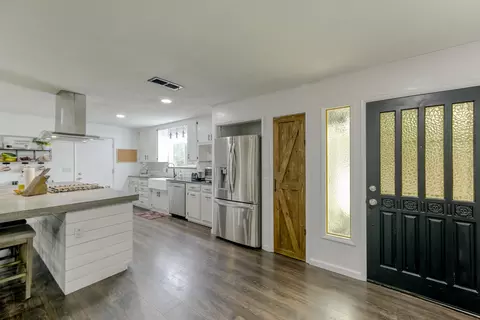 2958 Wilson Ave, Redding, CA 96002 photo 3