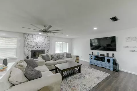 2958 Wilson Ave, Redding, CA 96002 photo 5