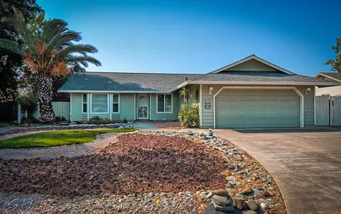 3493 Bridger Dr, Redding, CA 96002 photo 1