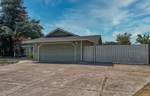 3493 Bridger Dr, Redding, CA 96002 photo 4