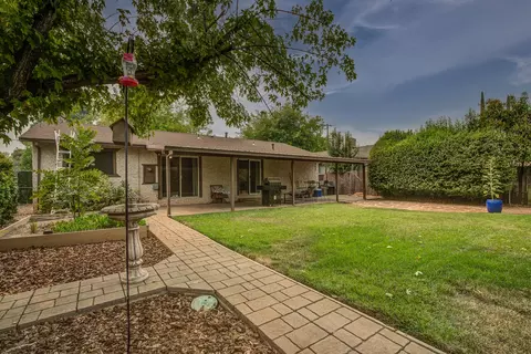 3935 Meteor St, Redding, CA 96002 photo 12