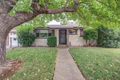 3935 Meteor St, Redding, CA 96002 photo 1