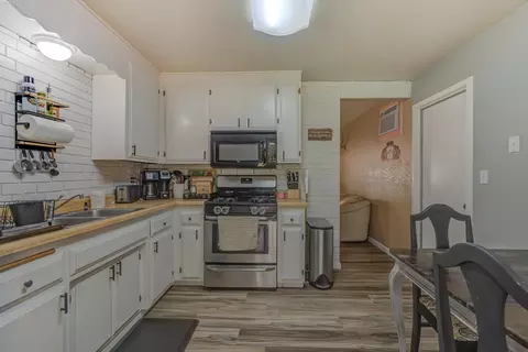 3935 Meteor St, Redding, CA 96002 photo 7