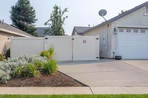 907 Leisha Ln, Redding, CA 96001 photo 22