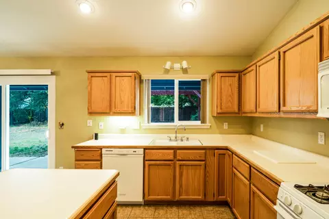 1938 Airstrip Rd, Redding, CA 96003 photo 9