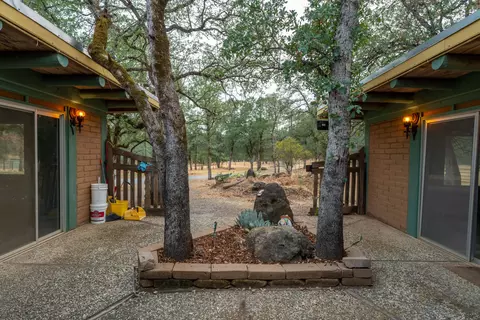 13575 Hilford Ln, Redding, CA 96003 photo 10
