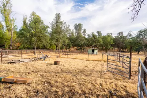 13575 Hilford Ln, Redding, CA 96003 photo 34