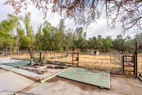 13575 Hilford Ln, Redding, CA 96003 photo 35