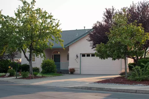 420 Franciscan, Redding, CA 96003 photo 7