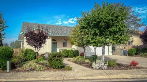 420 Franciscan, Redding, CA 96003 photo 1