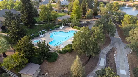 420 Franciscan, Redding, CA 96003 photo 14