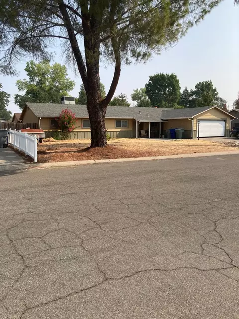 2896 Wilson Ave, Redding, CA 96002 photo 2