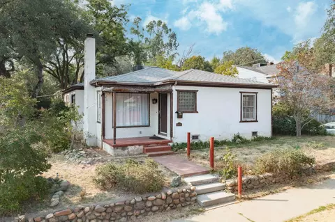2303 Butte St, Redding, CA 96001 photo 1