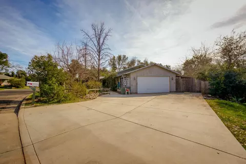 1445 Dusty Ln, Redding, CA 96002 photo 7