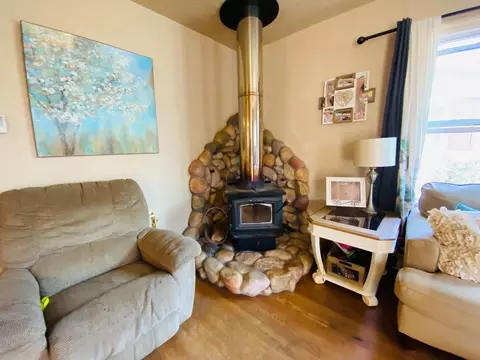 2446 Waldon St, Redding, CA 96001 photo 7