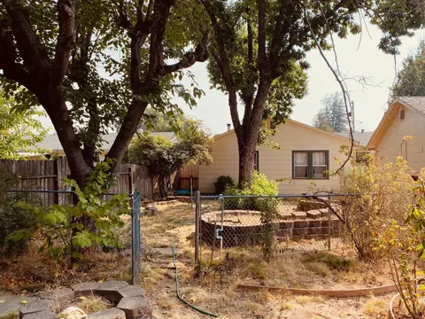 2446 Waldon St, Redding, CA 96001 photo 24