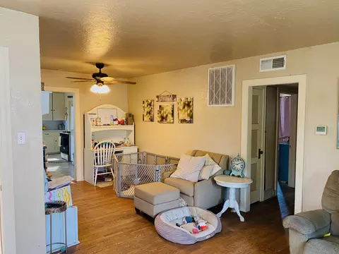 2446 Waldon St, Redding, CA 96001 photo 8