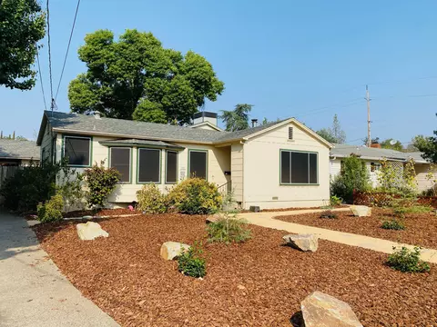 2446 Waldon St, Redding, CA 96001 photo 1