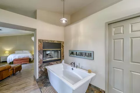 4220 Brittany Dr, Redding, CA 96002 photo 19
