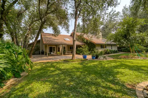 4220 Brittany Dr, Redding, CA 96002 photo 42
