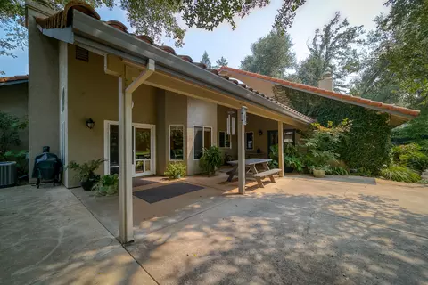 4220 Brittany Dr, Redding, CA 96002 photo 46