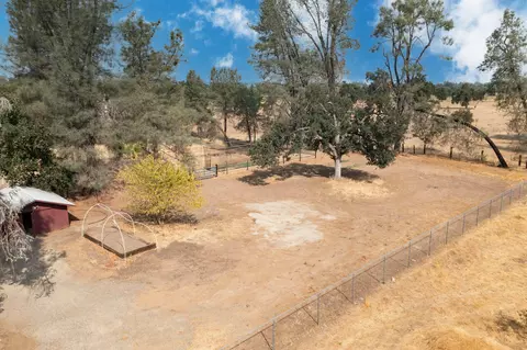 3320 Sacramento Dr, Redding, CA 96001 photo 18