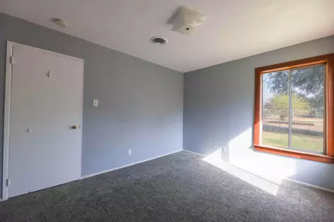 3320 Sacramento Dr, Redding, CA 96001 photo 10