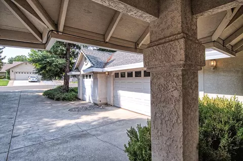 531 Reddington Dr, Redding, CA 96003 photo 5
