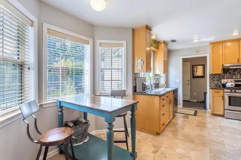 2027 Princeton Way, Redding, CA 96003 photo 6