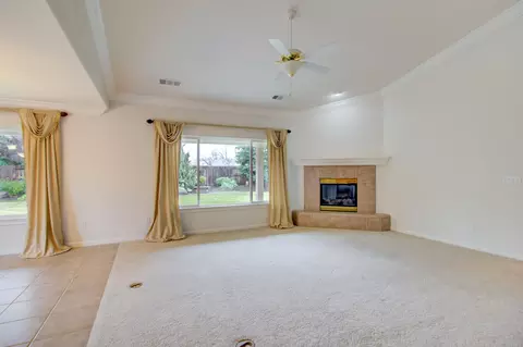 7715 Platinum Way, Redding, CA 96001 photo 10