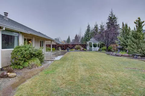 7715 Platinum Way, Redding, CA 96001 photo 39