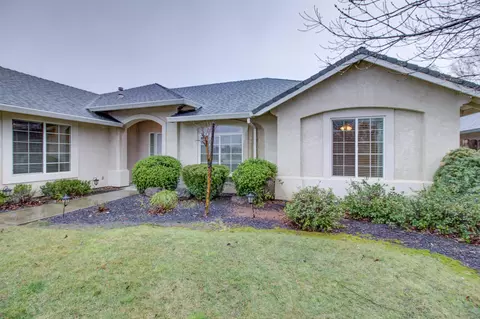 7715 Platinum Way, Redding, CA 96001 photo 5
