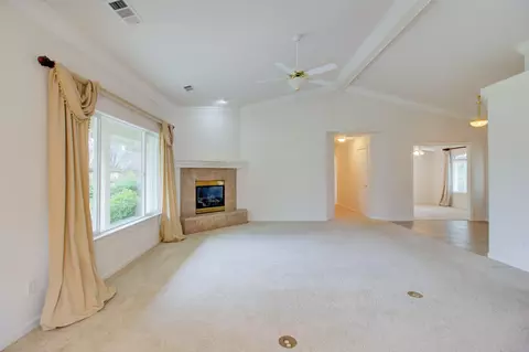 7715 Platinum Way, Redding, CA 96001 photo 11