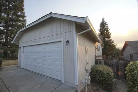 836 Springer Dr, Redding, CA 96003 photo 8