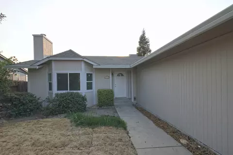 836 Springer Dr, Redding, CA 96003 photo 3
